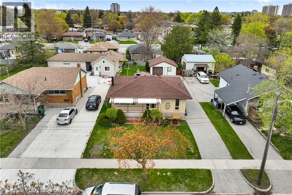 144 BYRON Avenue thumbnail 2