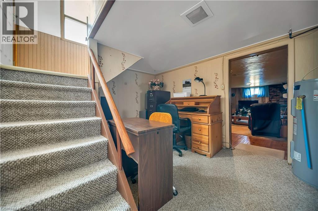 144 BYRON Avenue thumbnail 26
