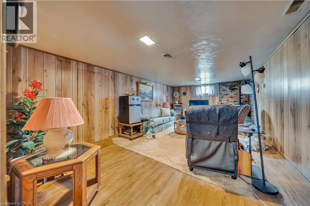 144 BYRON Avenue thumbnail 28