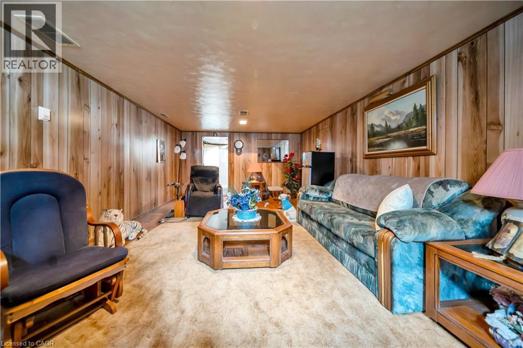 144 BYRON Avenue thumbnail 29