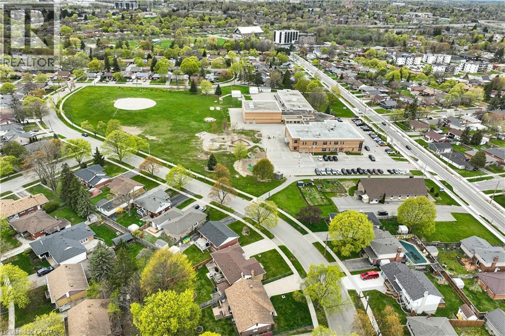 144 BYRON Avenue thumbnail 42