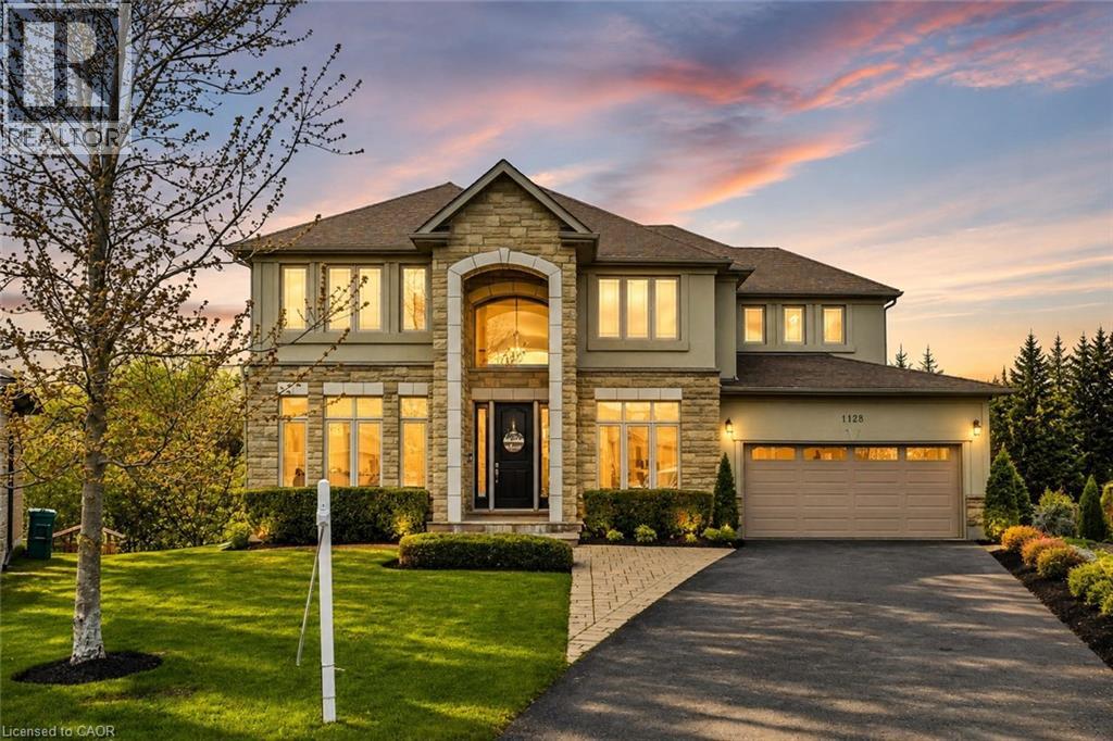 1128 MOLESWORTH Street thumbnail 2