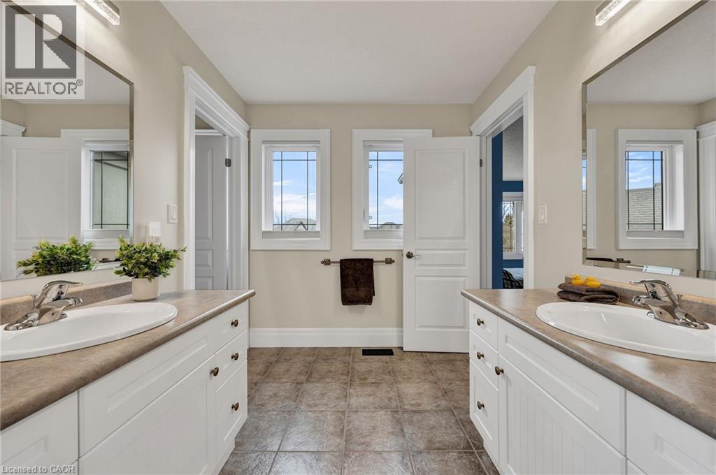 1128 MOLESWORTH Street thumbnail 27