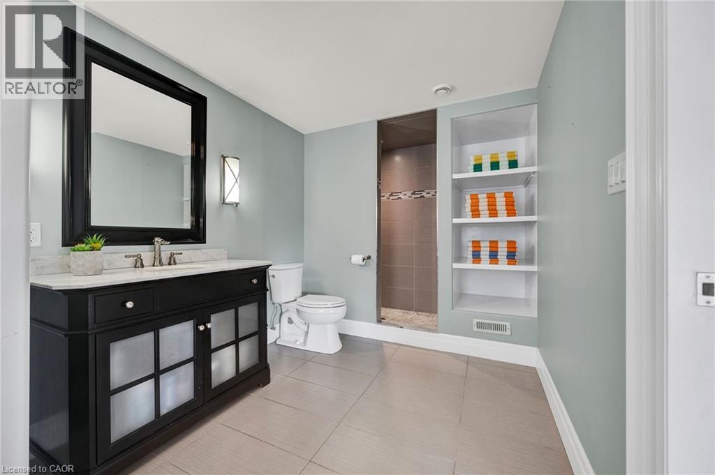 1128 MOLESWORTH Street thumbnail 35