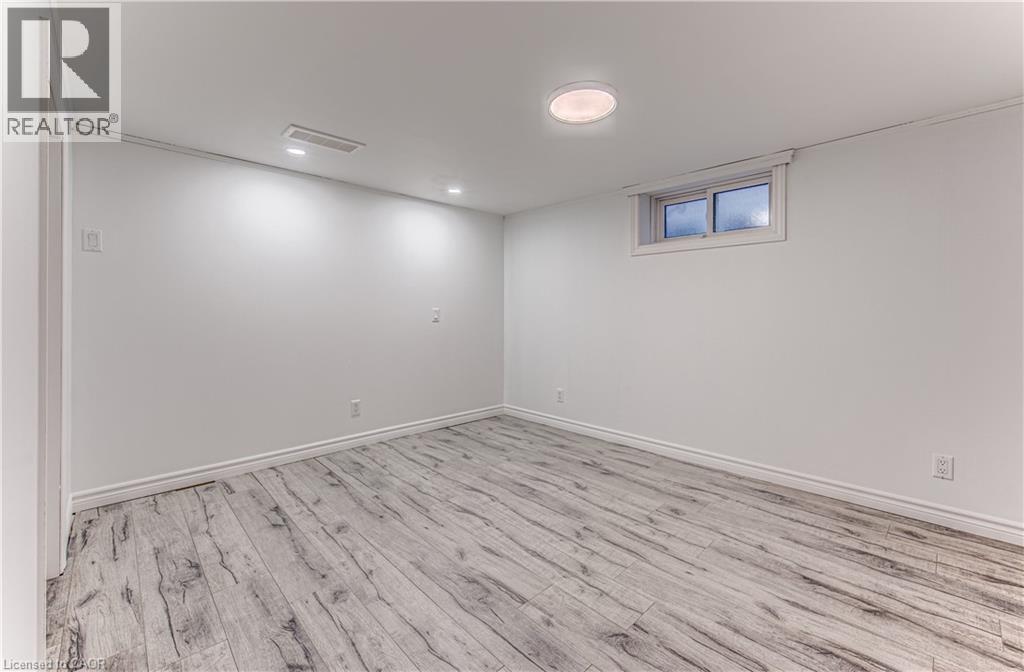 51 ROSEMOUNT Drive thumbnail 23