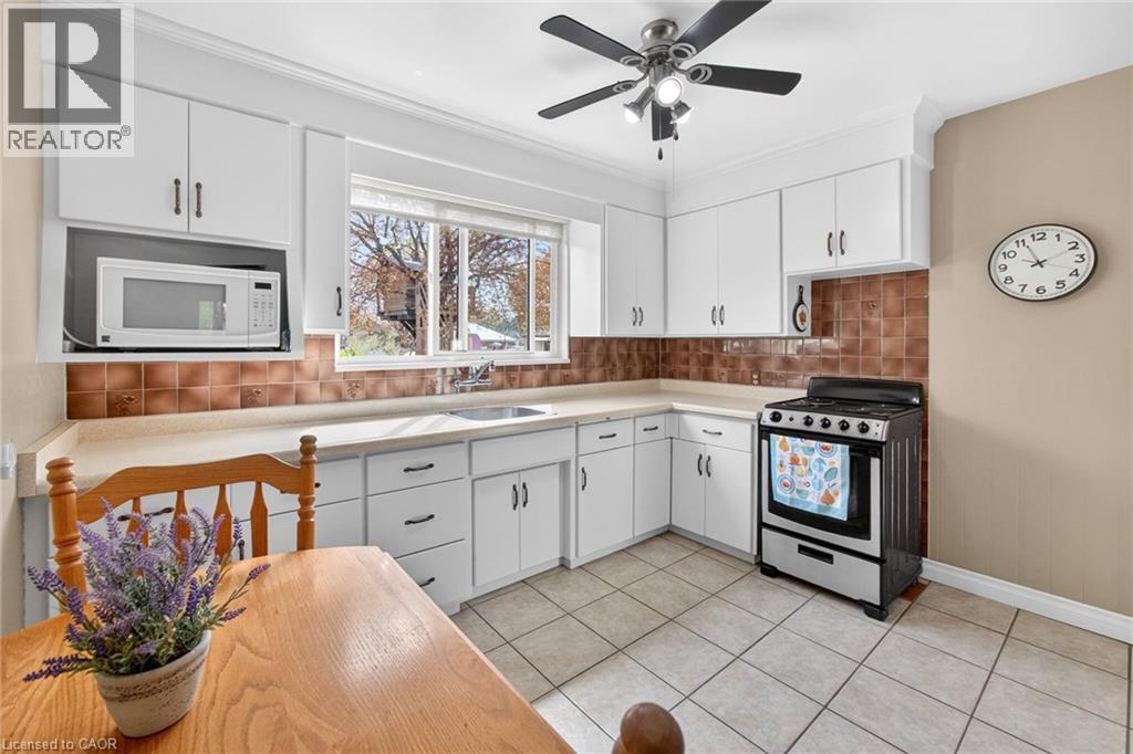 188 EDWIN Street thumbnail 17