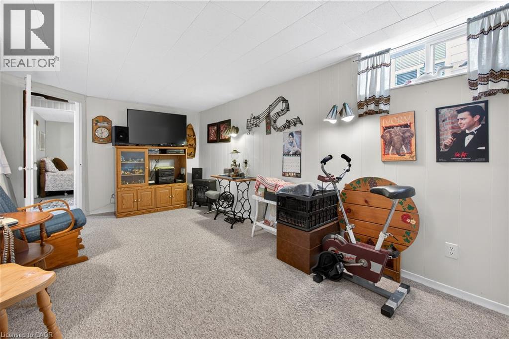 188 EDWIN Street thumbnail 33