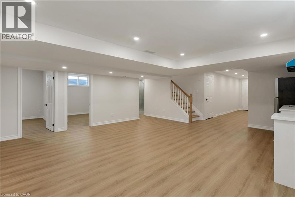 341 ZELLER Drive thumbnail 38