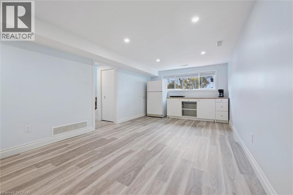 176 WOODVILLE Place thumbnail 22