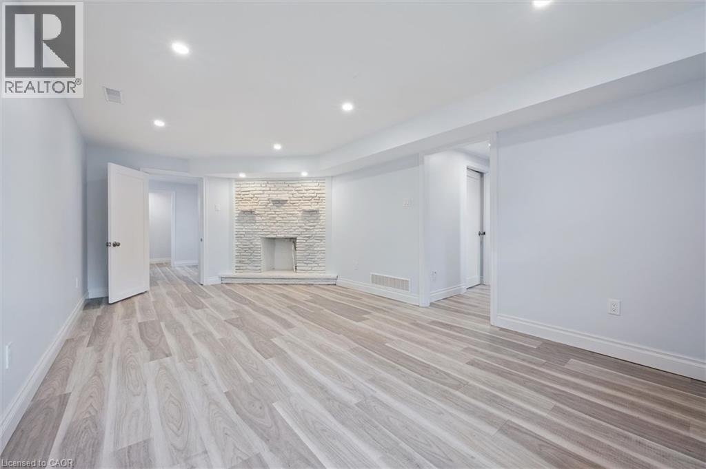 176 WOODVILLE Place thumbnail 24