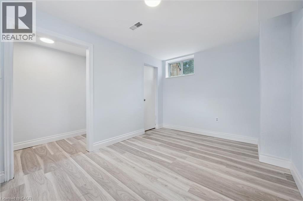 176 WOODVILLE Place thumbnail 25