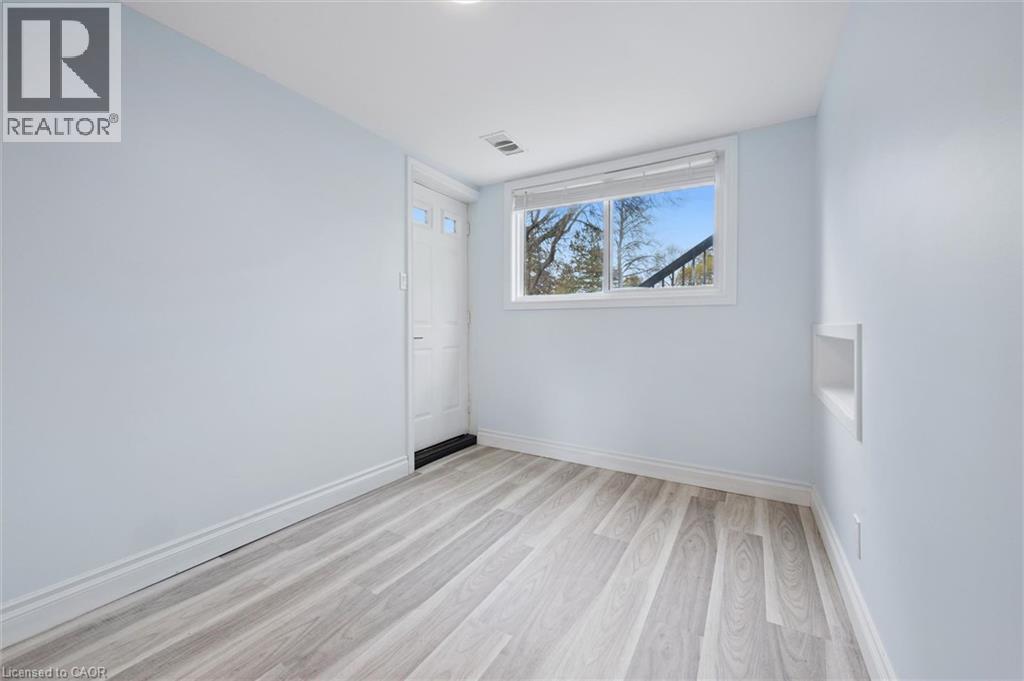 176 WOODVILLE Place thumbnail 27