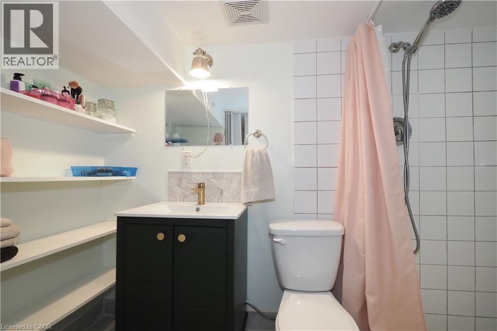 123 SAMUEL Street thumbnail 35