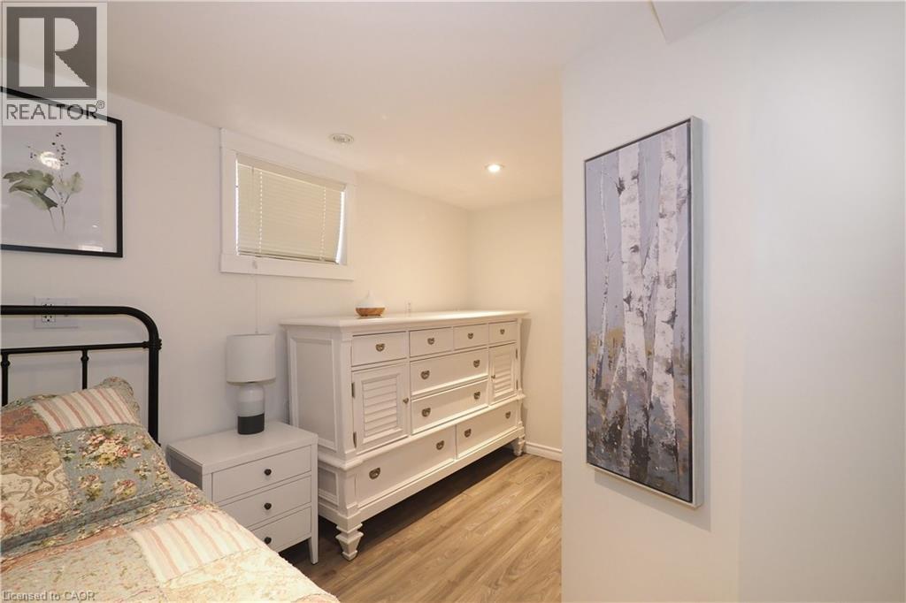 123 SAMUEL Street thumbnail 34