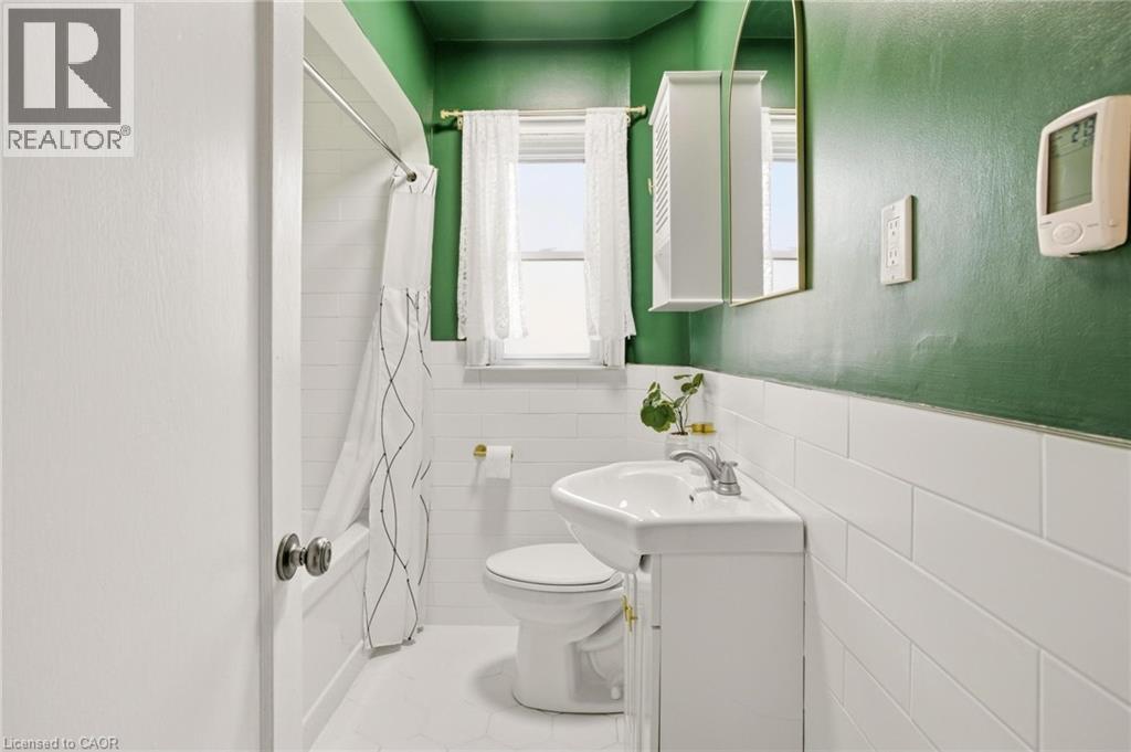 201 BEDFORD Road thumbnail 12