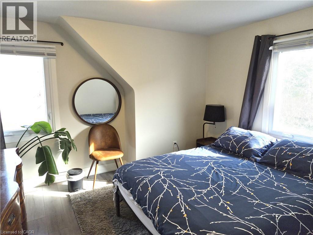 129 MOORE Avenue S thumbnail 17