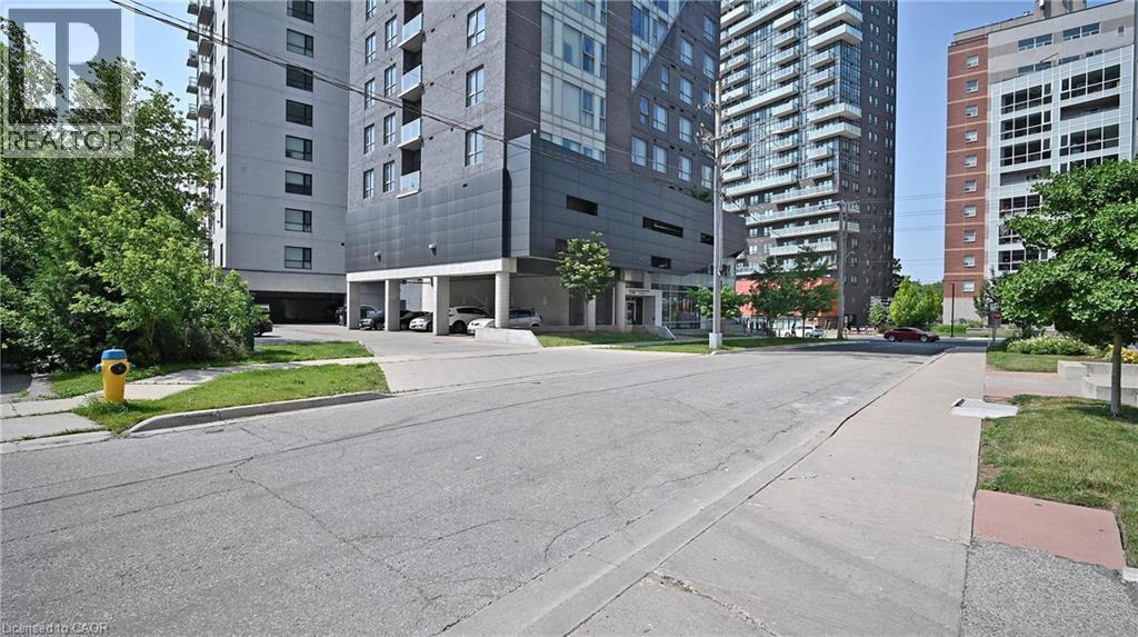 158 KING Street N Unit# 8802 thumbnail 3