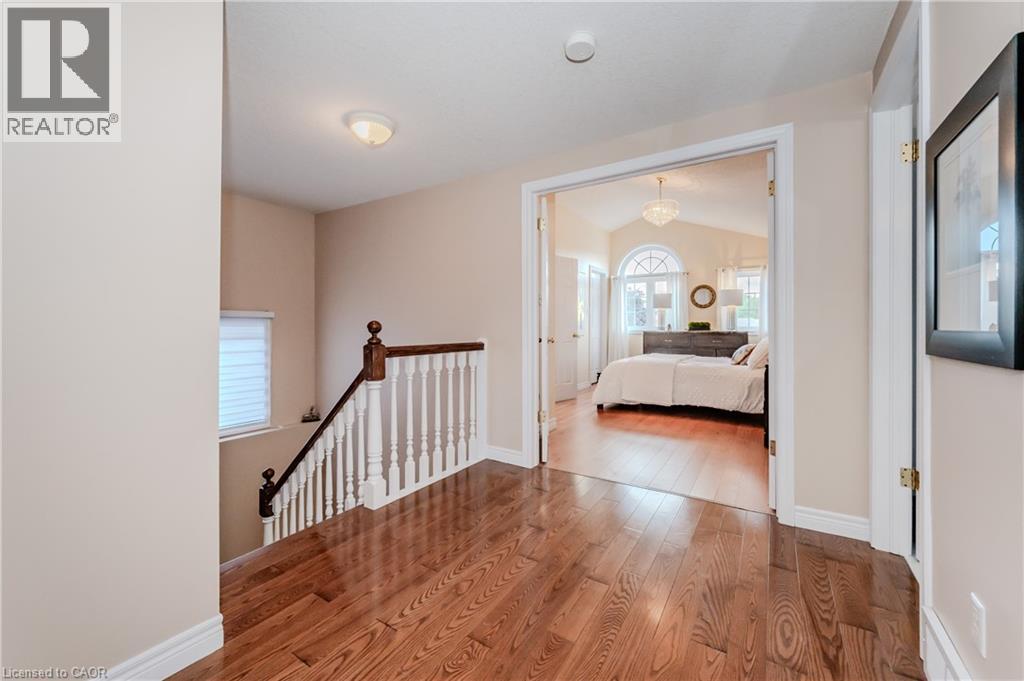 132 DAIMLER Drive thumbnail 30