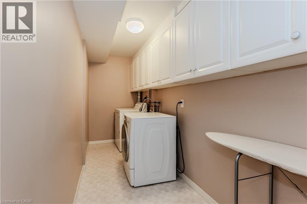 132 DAIMLER Drive thumbnail 36