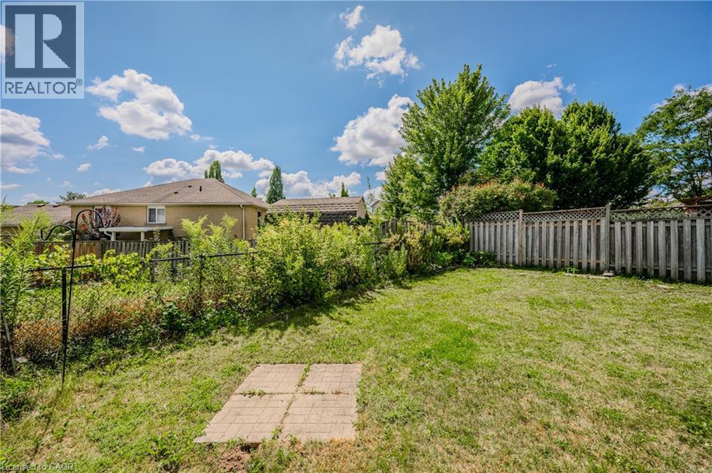 132 DAIMLER Drive thumbnail 41