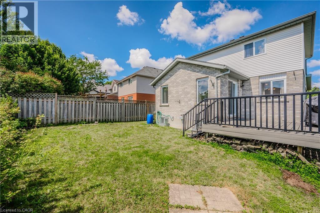 132 DAIMLER Drive thumbnail 42