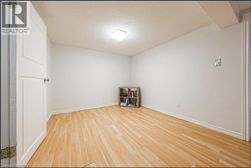 267 ERB Street E thumbnail 25
