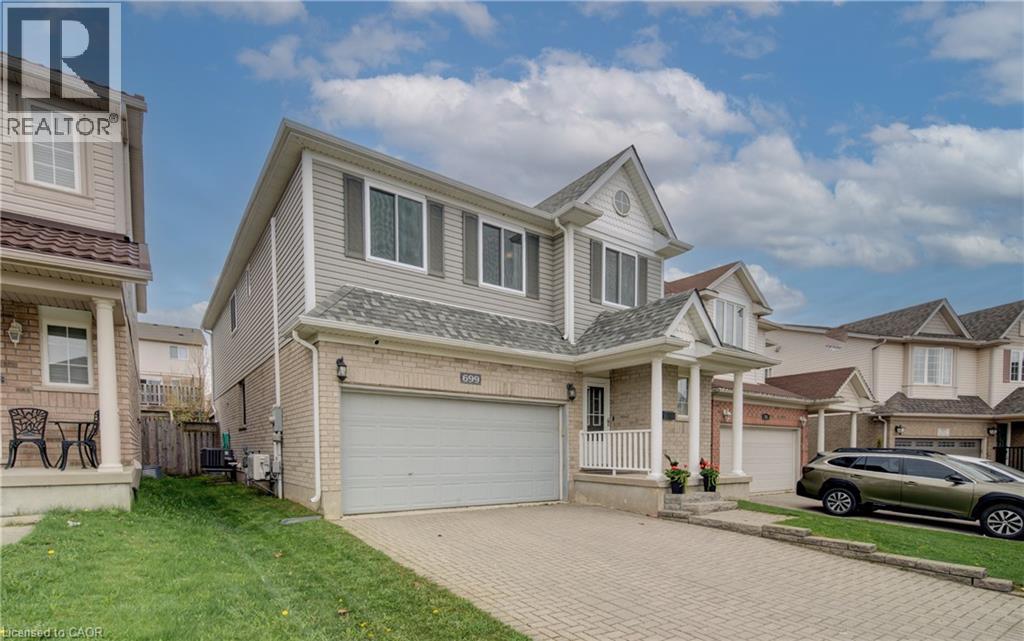 699 COMMONWEALTH Crescent thumbnail 2