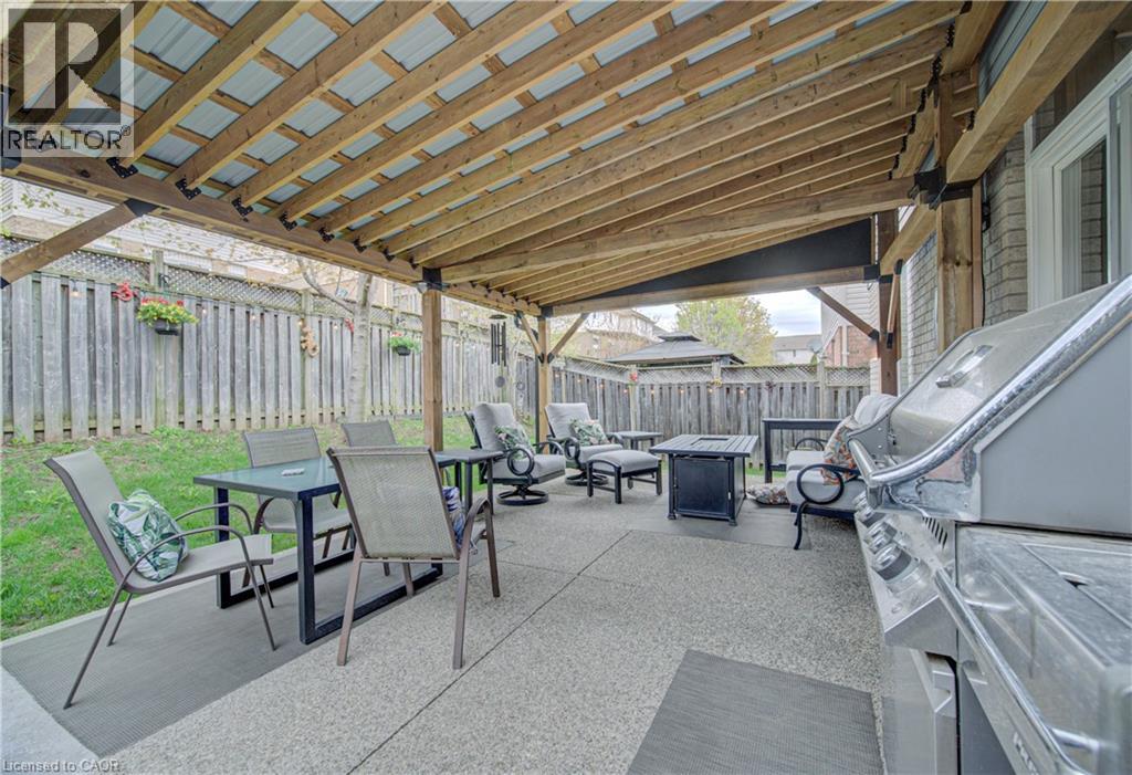 699 COMMONWEALTH Crescent thumbnail 28