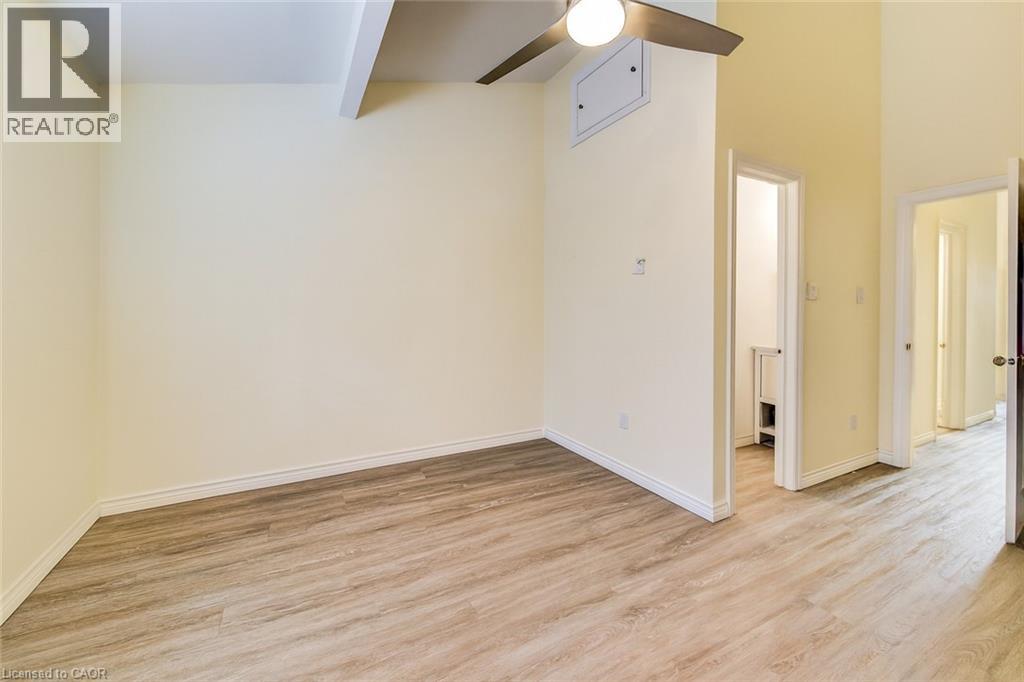 284 WESTCOURT Place thumbnail 15
