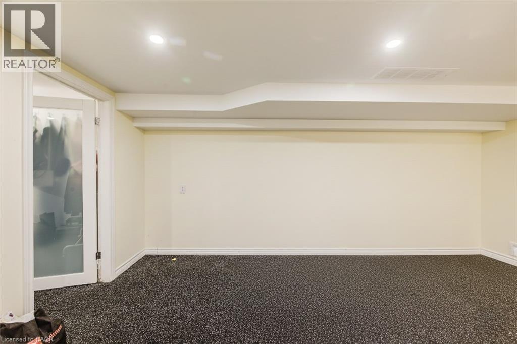 284 WESTCOURT Place thumbnail 23