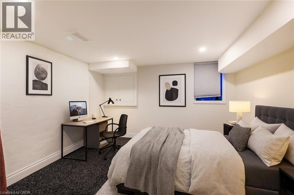 284 WESTCOURT Place thumbnail 24