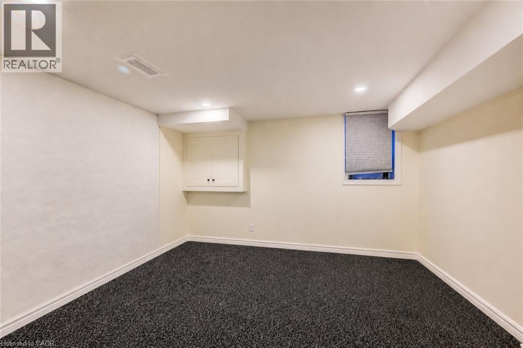 284 WESTCOURT Place thumbnail 25