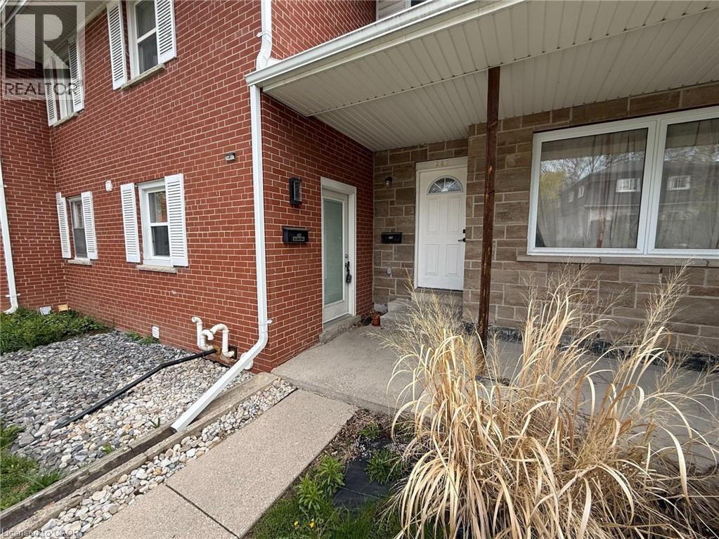 284 WESTCOURT Place thumbnail 4
