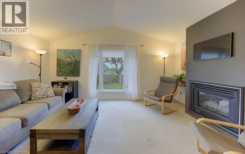 108 CLEARWATER Crescent thumbnail 10