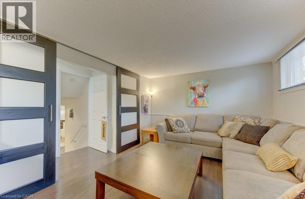 108 CLEARWATER Crescent thumbnail 30