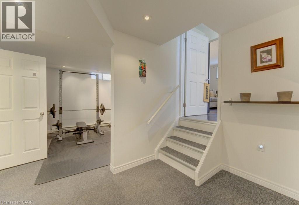 108 CLEARWATER Crescent thumbnail 33