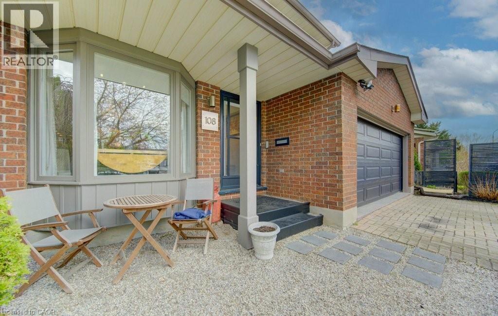 108 CLEARWATER Crescent thumbnail 6
