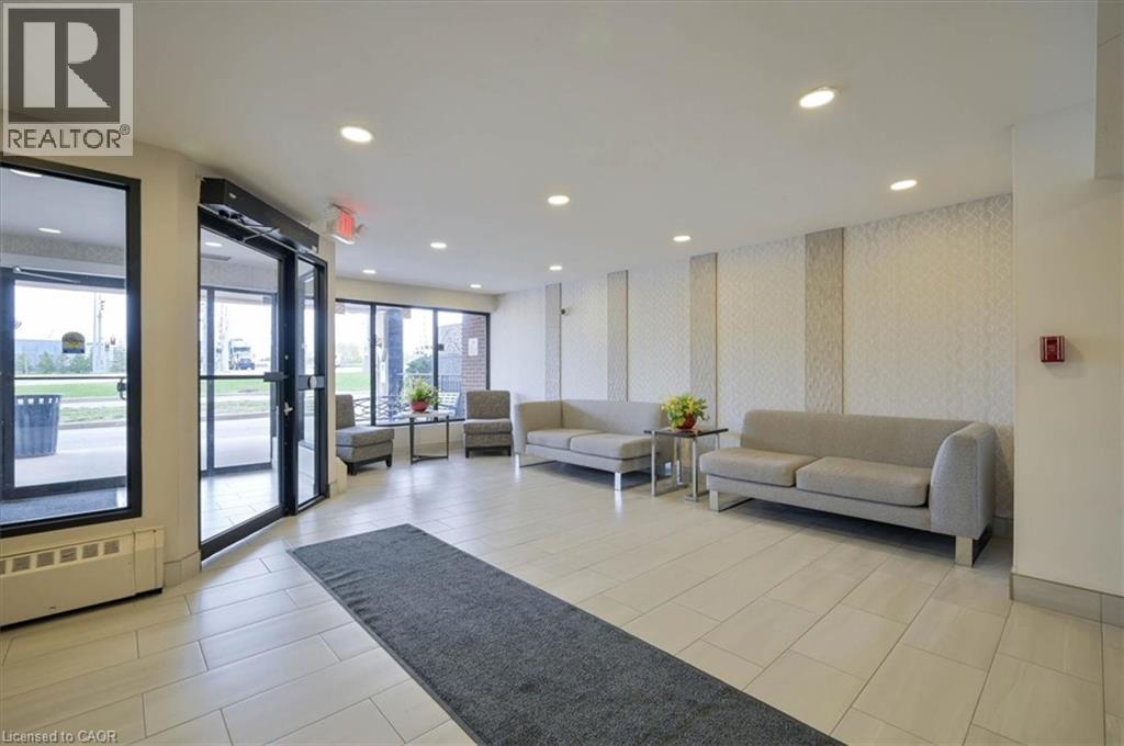1100 COURTLAND Avenue E Unit# 407 thumbnail 5