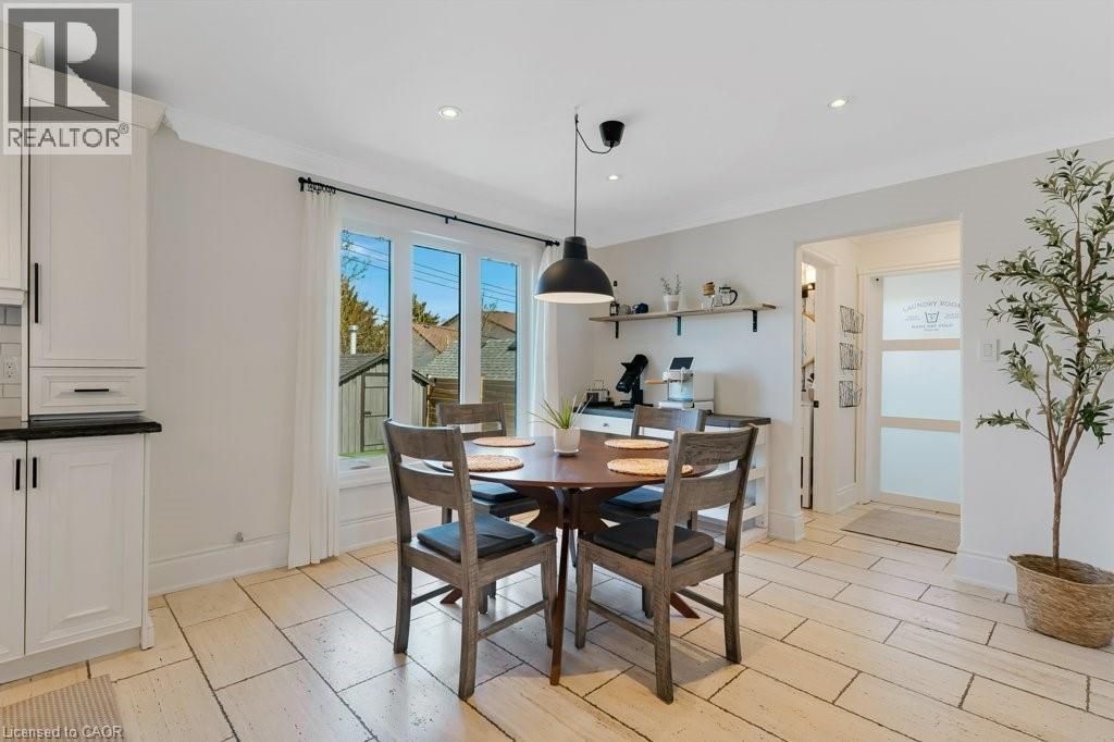 71 ROSSLINN Road thumbnail 12