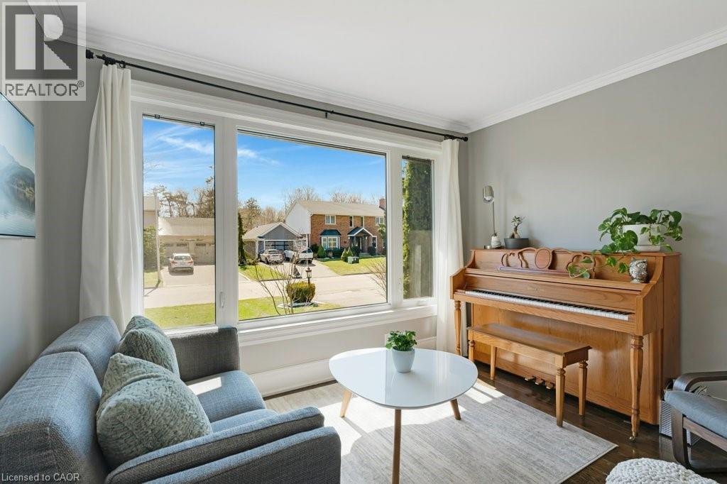 71 ROSSLINN Road thumbnail 17