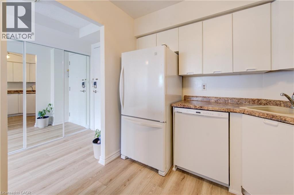 237 KING Street W Unit# 102 thumbnail 11