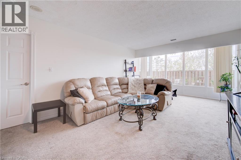 237 KING Street W Unit# 102 thumbnail 17