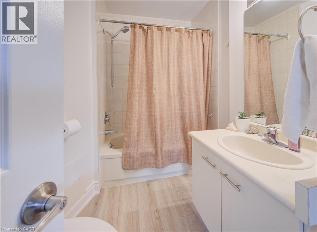 237 KING Street W Unit# 102 thumbnail 25