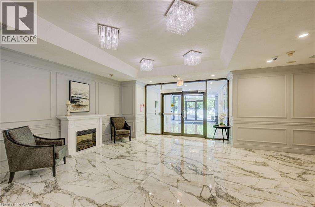 237 KING Street W Unit# 102 thumbnail 6