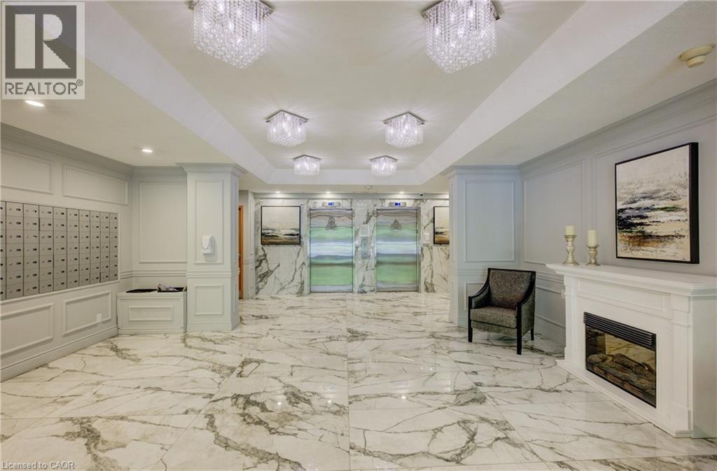 237 KING Street W Unit# 102 thumbnail 7