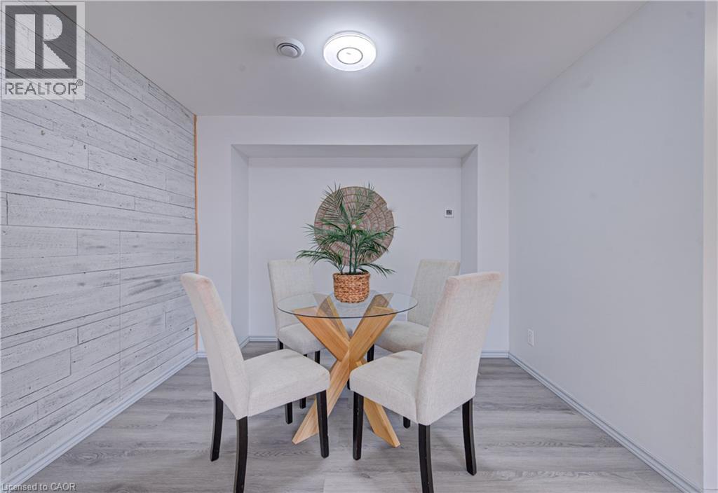 100 BLUEVALE Street N Unit# 22 thumbnail 11