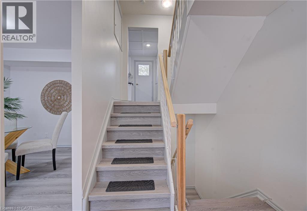 100 BLUEVALE Street N Unit# 22 thumbnail 13