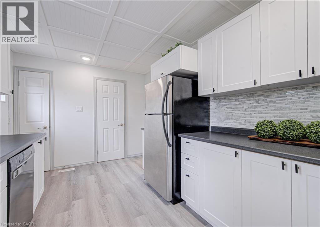 100 BLUEVALE Street N Unit# 22 thumbnail 20