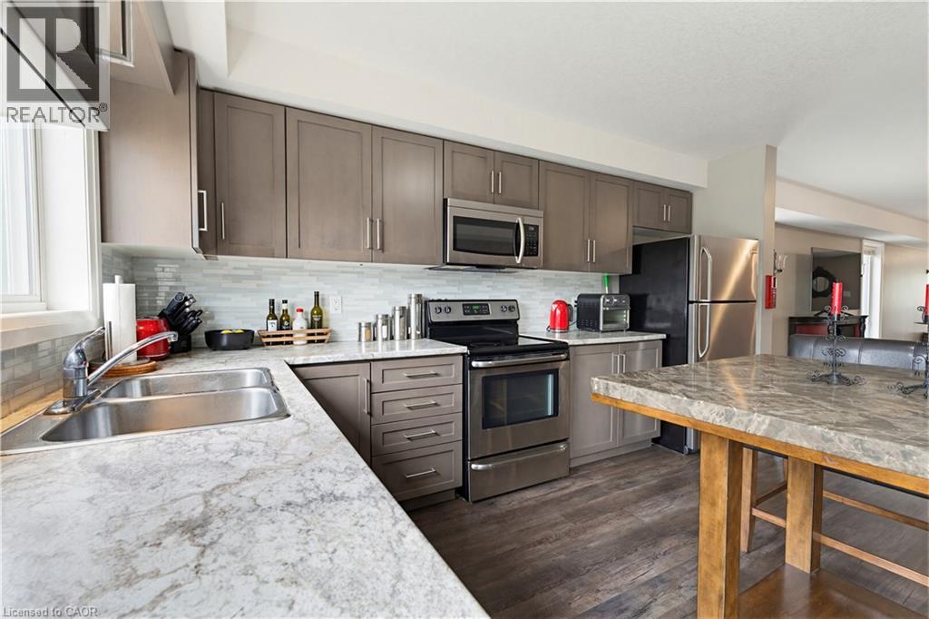399 GREENFIELD Avenue thumbnail 11