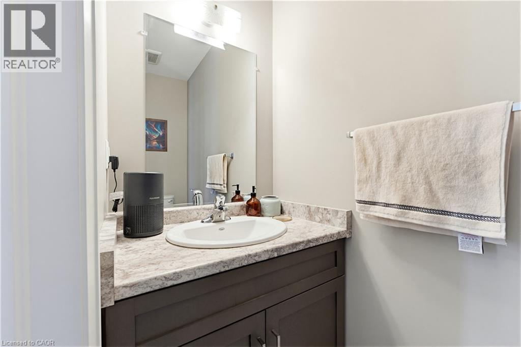 399 GREENFIELD Avenue thumbnail 16